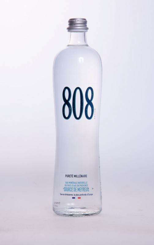 Eau minérale 808 pétillante d'exception du Pays d'Aix en Provence, bouteille  de 75 Cl - Société d'exploitation des eaux minérales du Pays d'Aix en  Provence - 808 Water